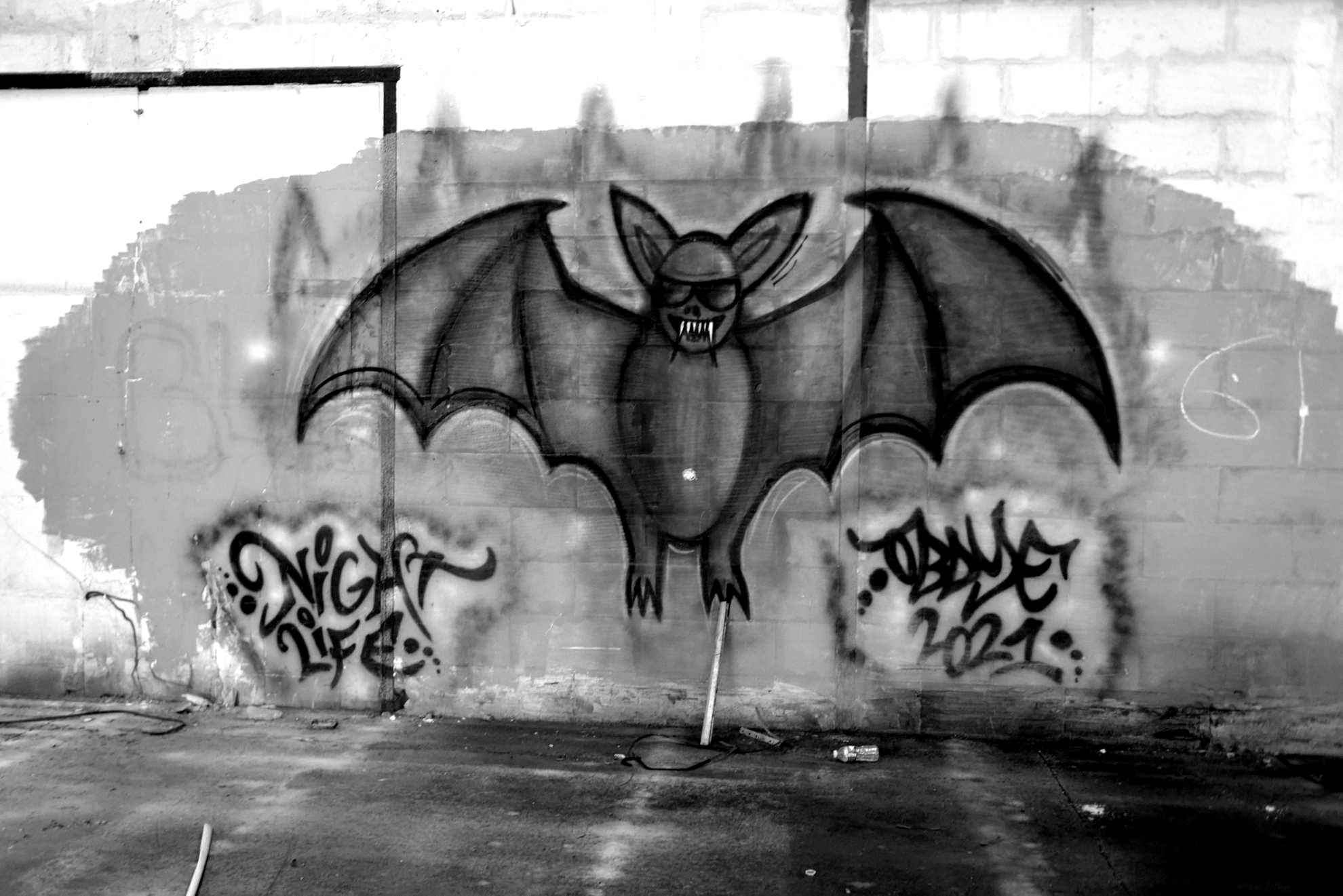 Usine en noir et blanc